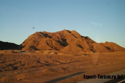 Каменные пустыни Египта