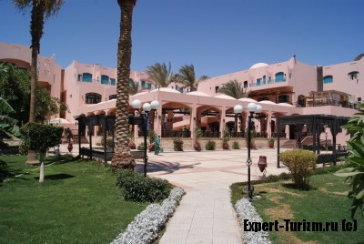 Территория отеля Le Pacha, Хургада, Египет